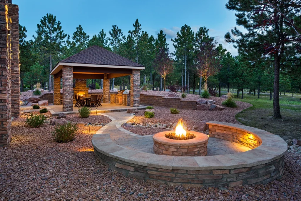 Outdoor fireplace and fire pit Tacoma WA
